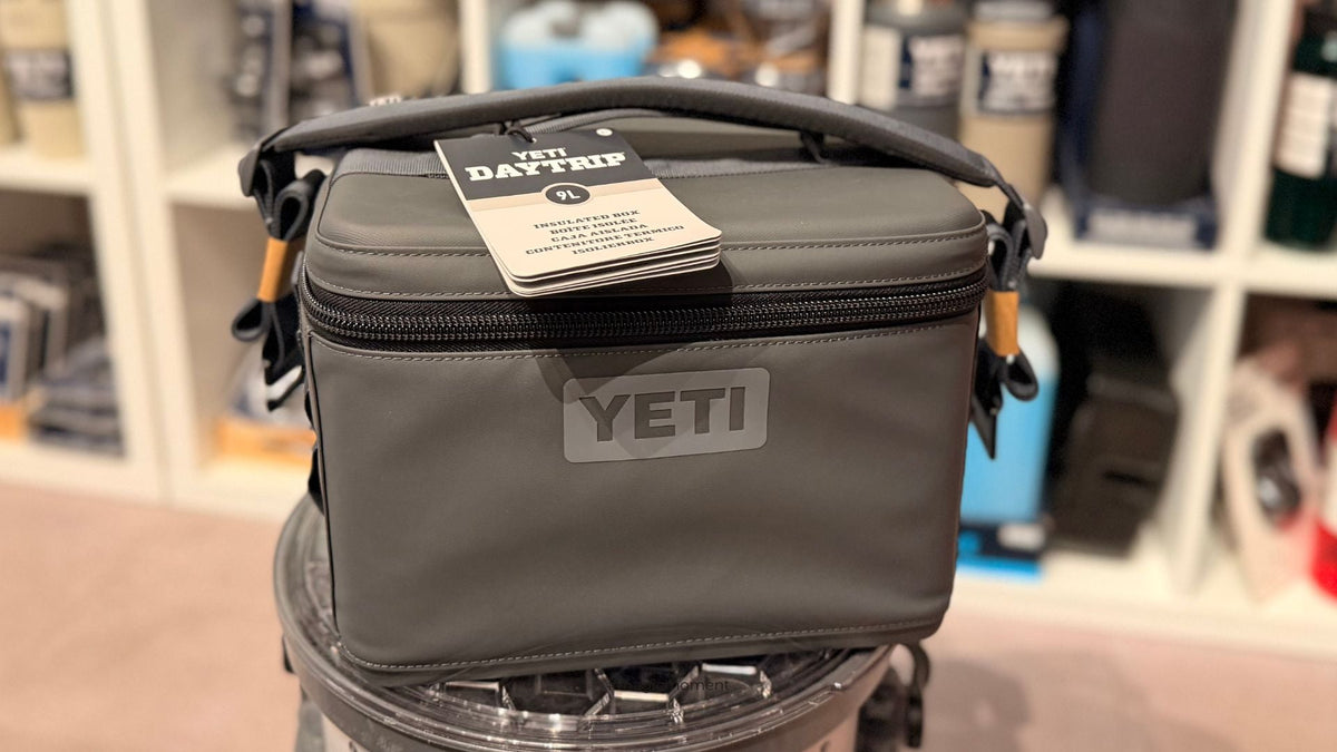Die YETI Daytrip 9L mit Schultergurt