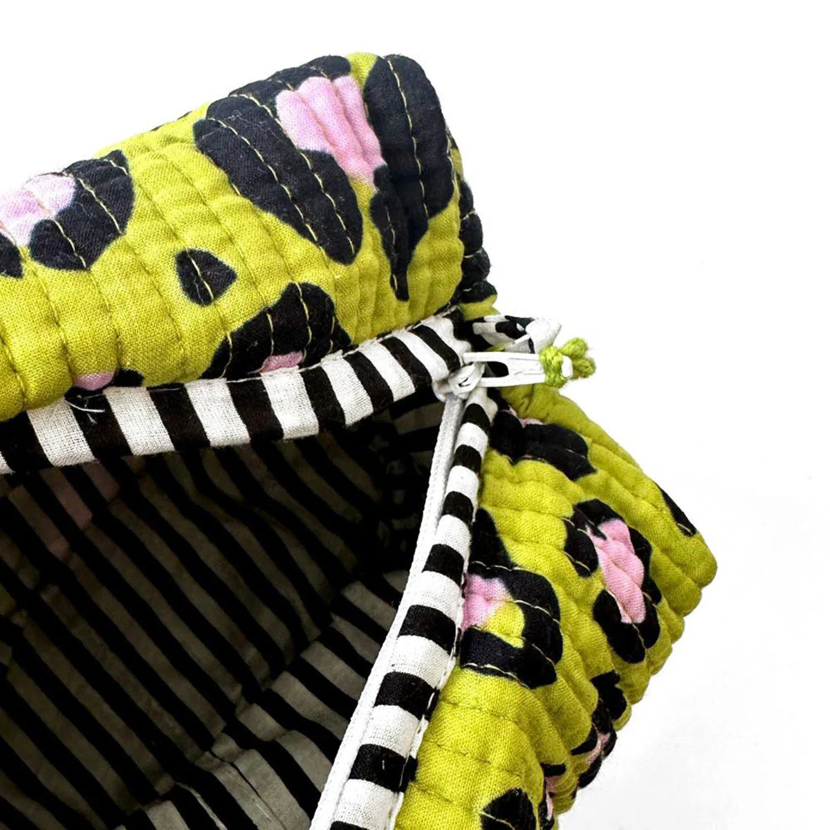 Handgemachte kleine Kosmetiktasche „Oh Leo Cosmic Green"